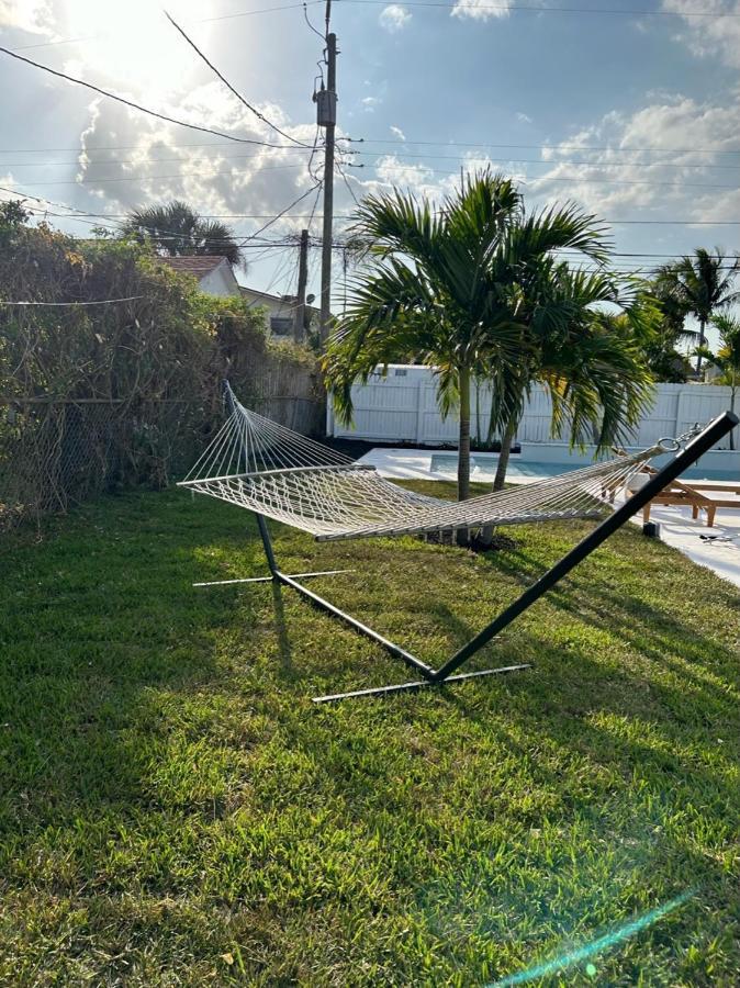 Jungle Cottage With Luxury Pool, Hot Tub And More! 沃思湖 外观 照片