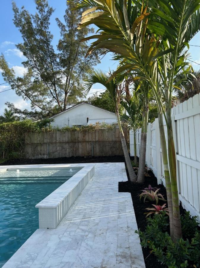 Jungle Cottage With Luxury Pool, Hot Tub And More! 沃思湖 外观 照片
